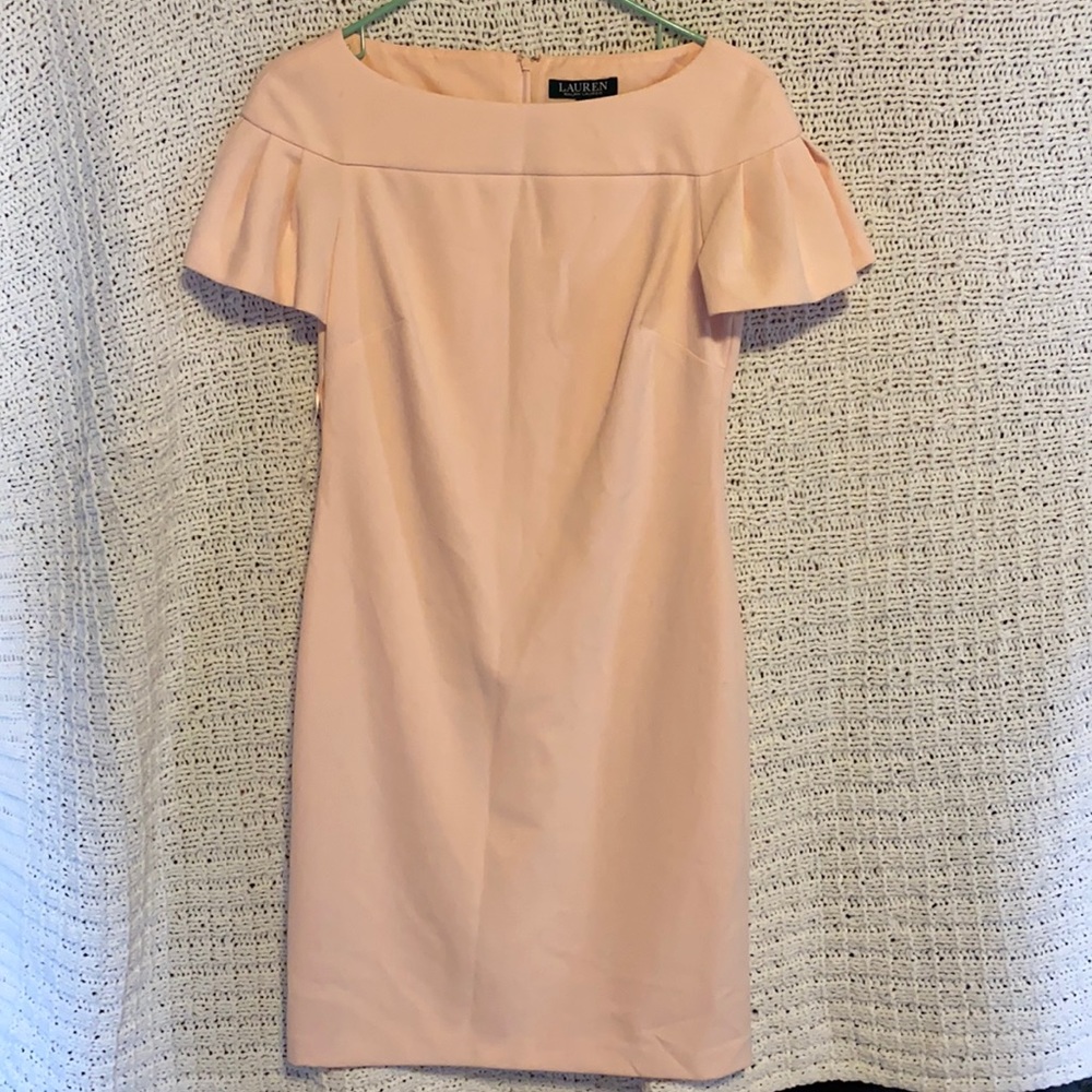 Gorgeous little pink dress